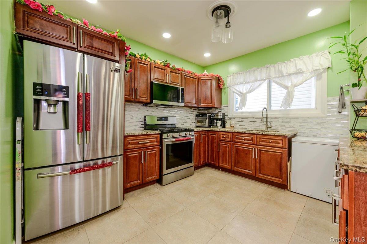 15603 111th Avenue – For Sale photo 8