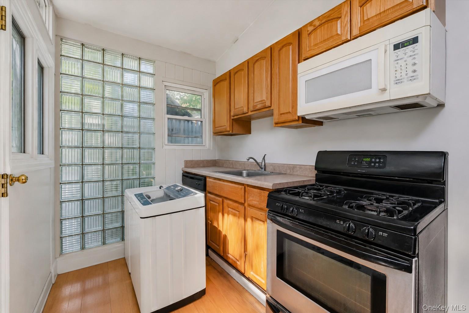 26 Brook Avenue – For Sale photo 32