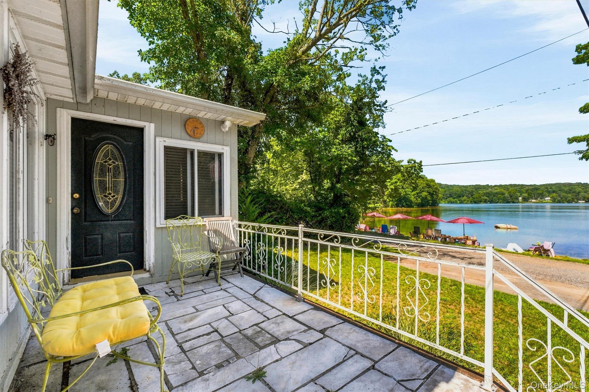 26 Brook Avenue – For Sale photo 3