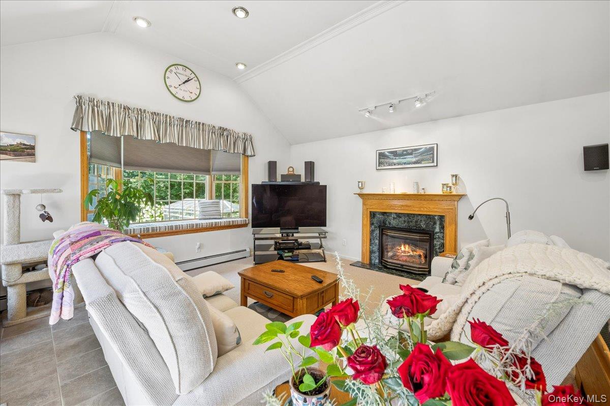 28 Winthrop Drive – For Sale photo 8