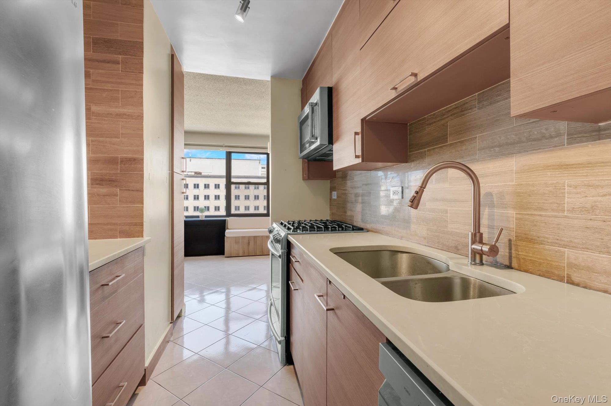 125-10 Queens Boulevard, Unit 911 photo 9