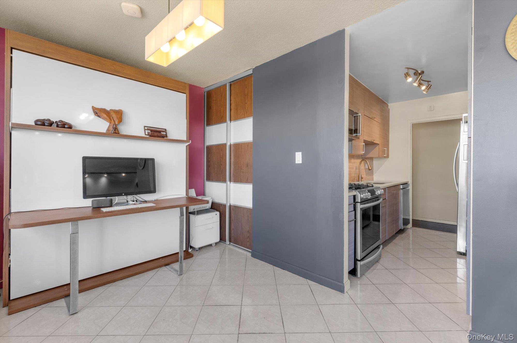 125-10 Queens Boulevard, Unit 911 photo 8