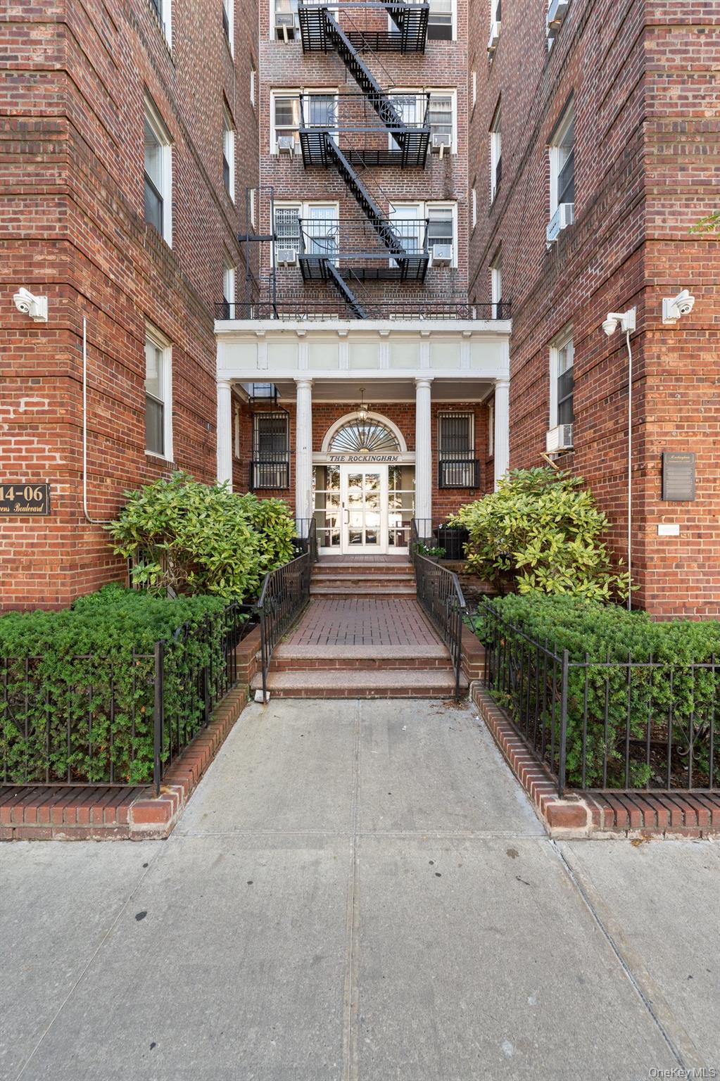 114-06 Queens Blvd, Unit D9 photo 24