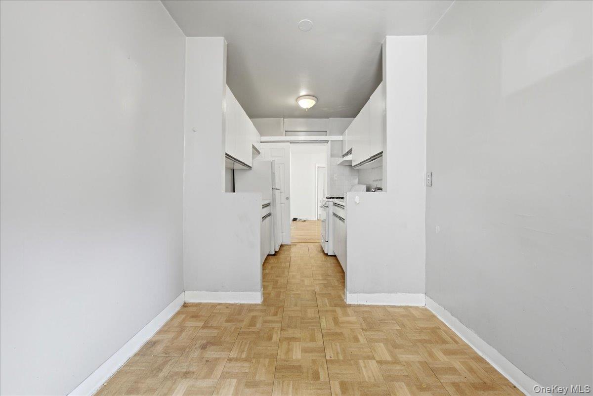 2080 Barnes Avenue, Unit 2D photo 6