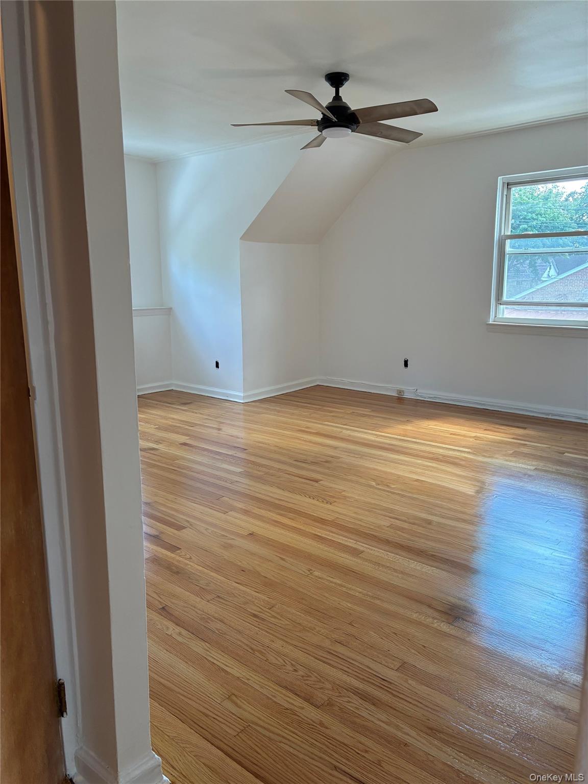 105 Wakefield Avenue, Unit 3 photo 9