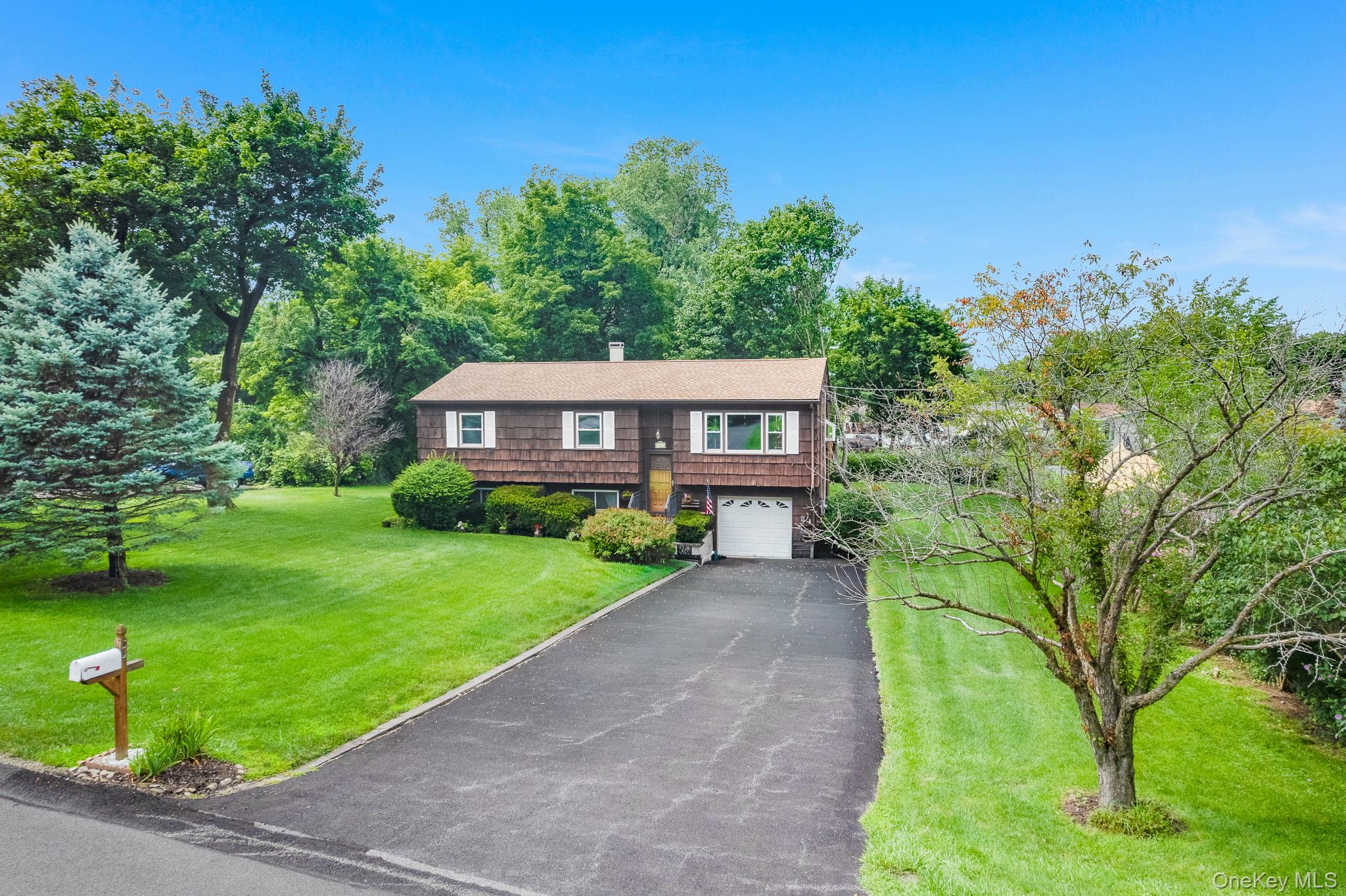 26 Bowdoin Lane – For Sale photo 3
