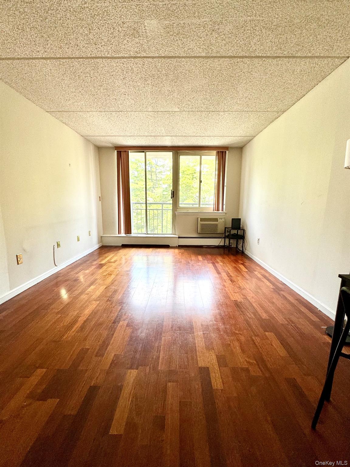 703 Pelham RD, Unit 301 photo 5