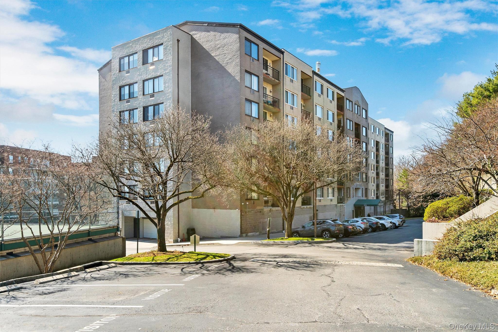 703 Pelham RD, Unit 301 photo 11