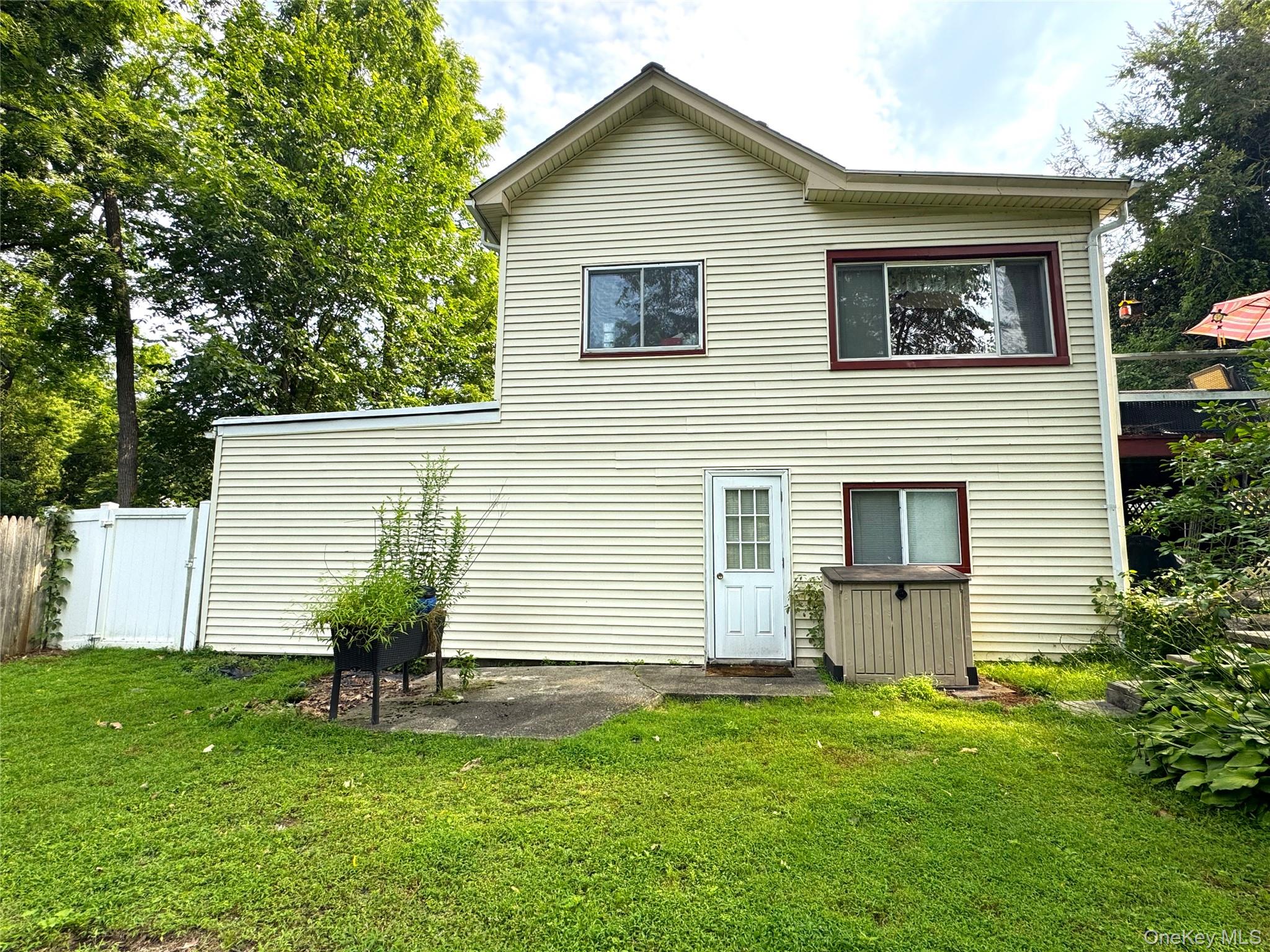 17 Bridge Lane, Unit B photo 3
