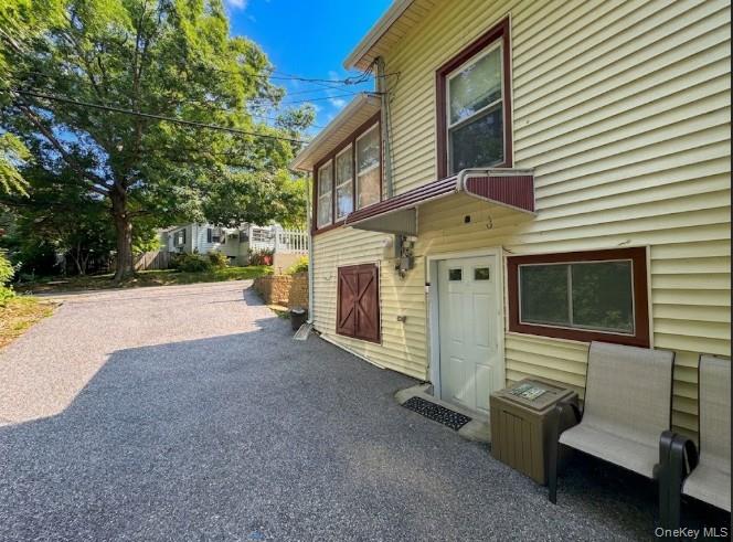 17 Bridge Lane, Unit B photo 4