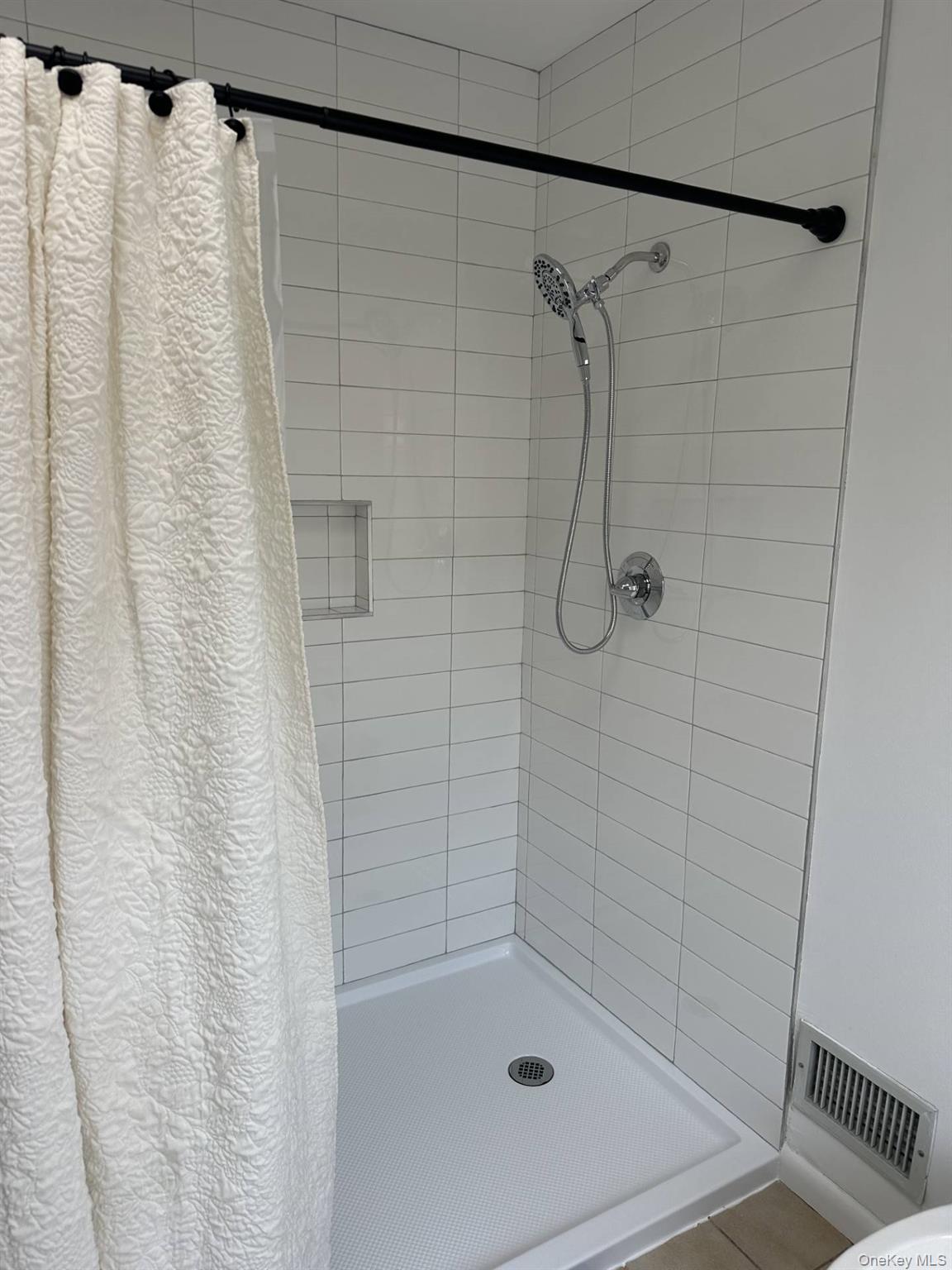 270 North Street – For Rent photo 14