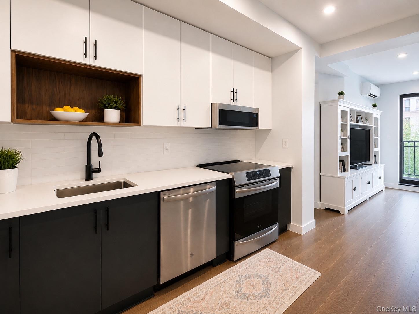 511 Evergreen Avenue, Unit 2D photo 2