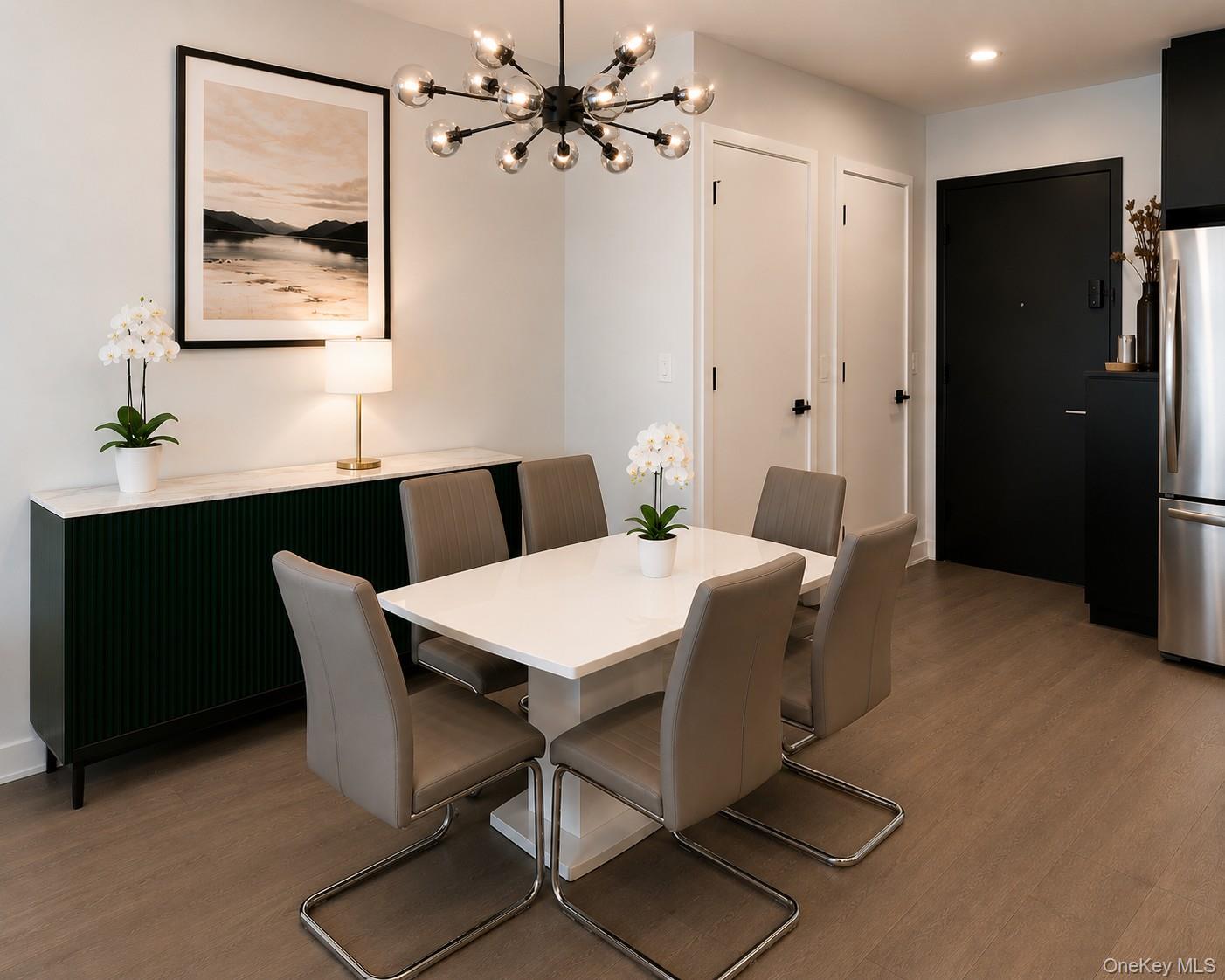 511 Evergreen Avenue, Unit 2D photo 4