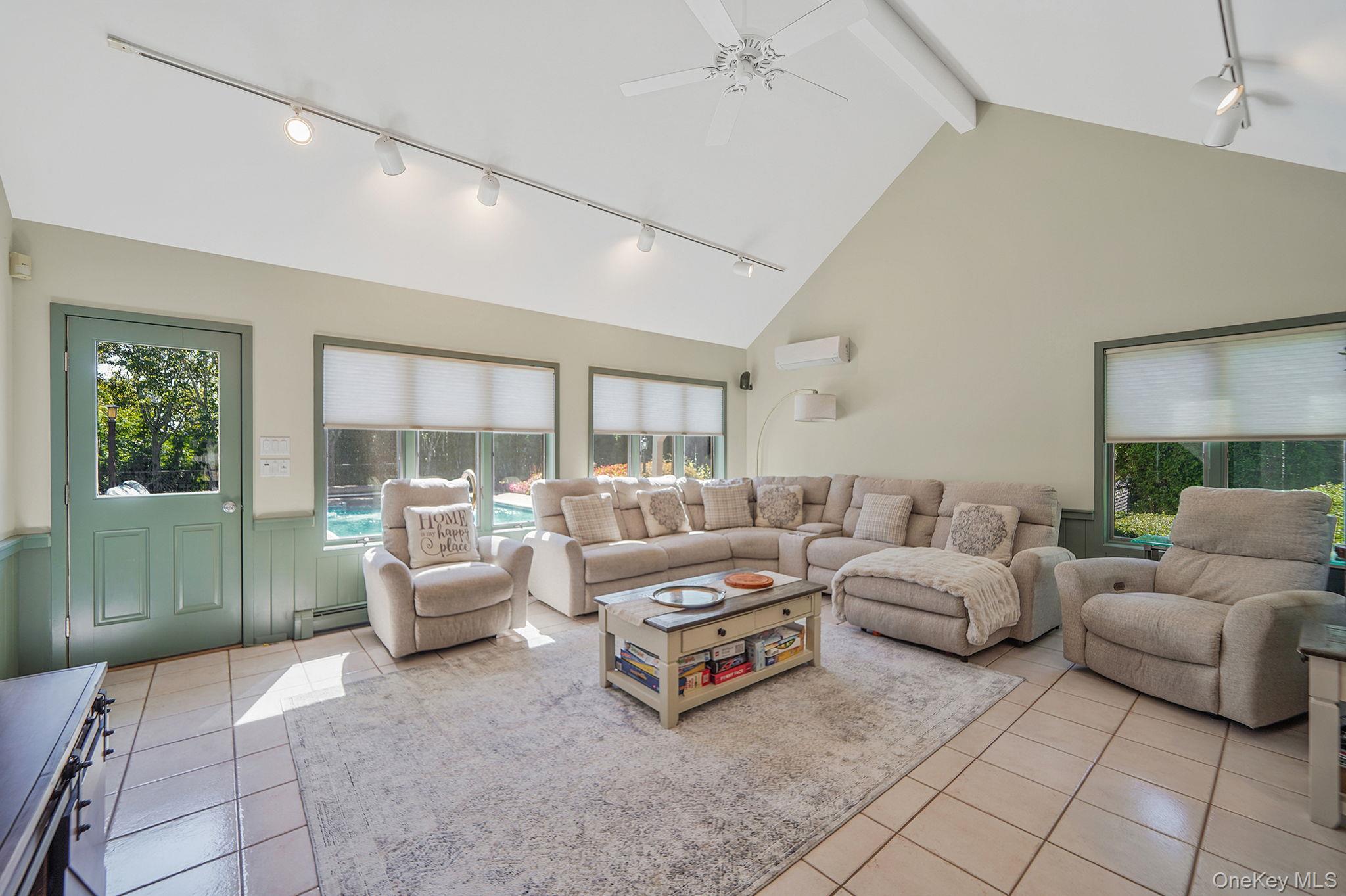 29 Seacove Lane – For Sale photo 14