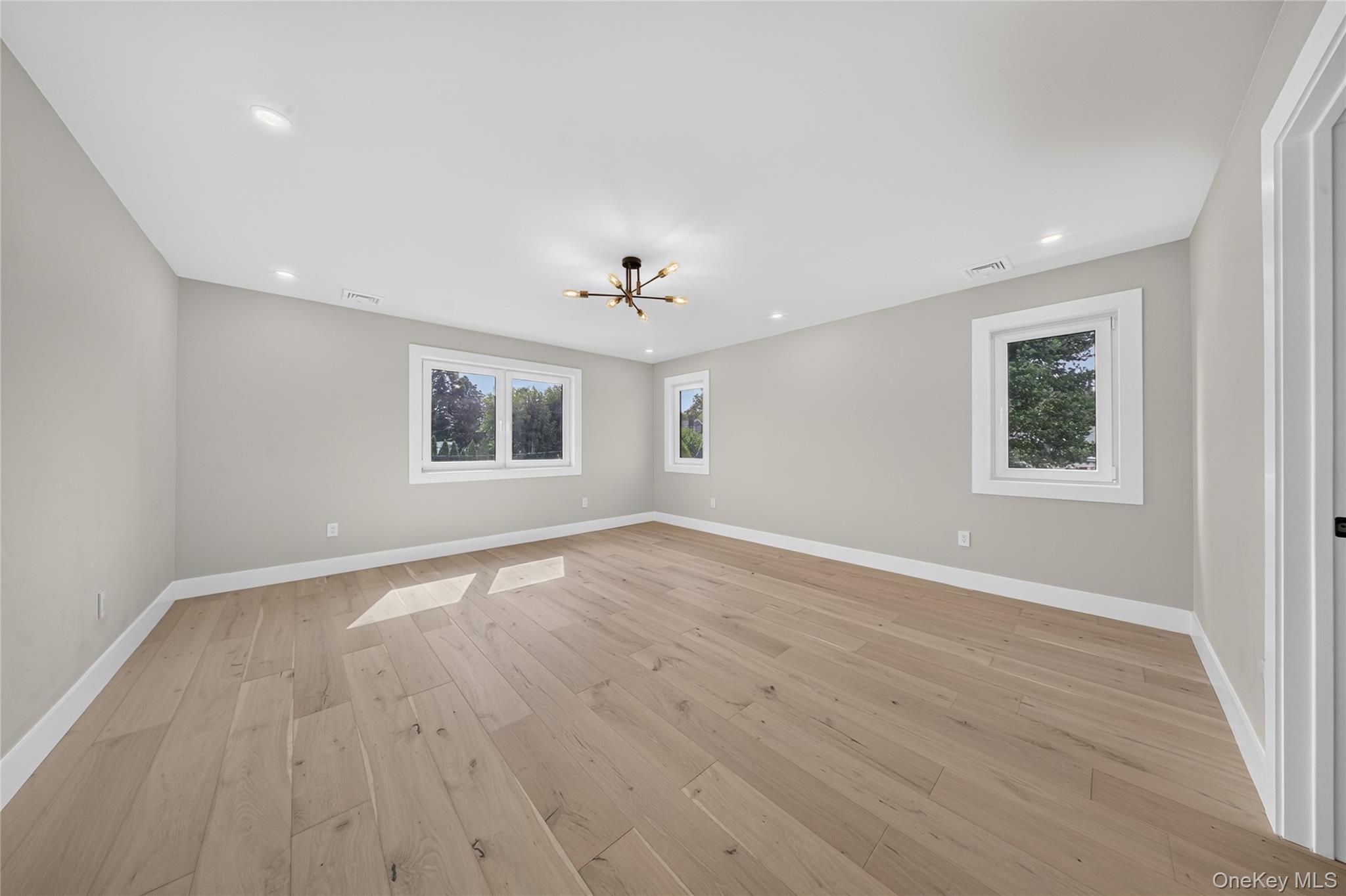 2 Lee Place – For Sale photo 22