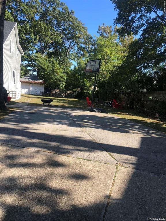 281 Dogwood Avenue, Unit 2 photo 7