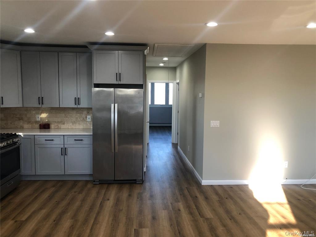 281 Dogwood Avenue, Unit 2 photo 4