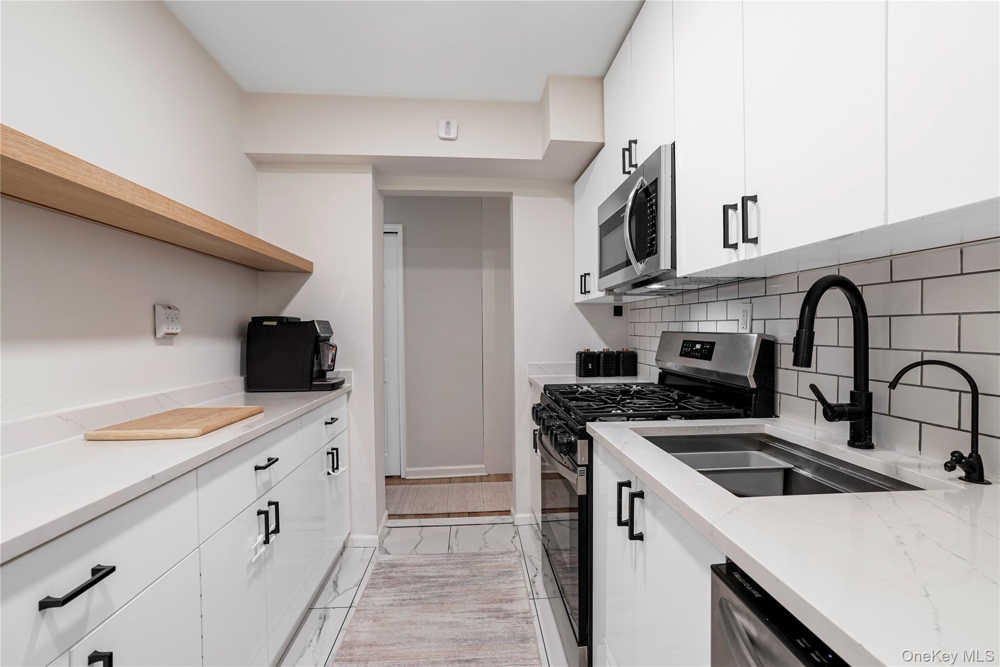 151-25 88th Street, Unit 4E photo 4