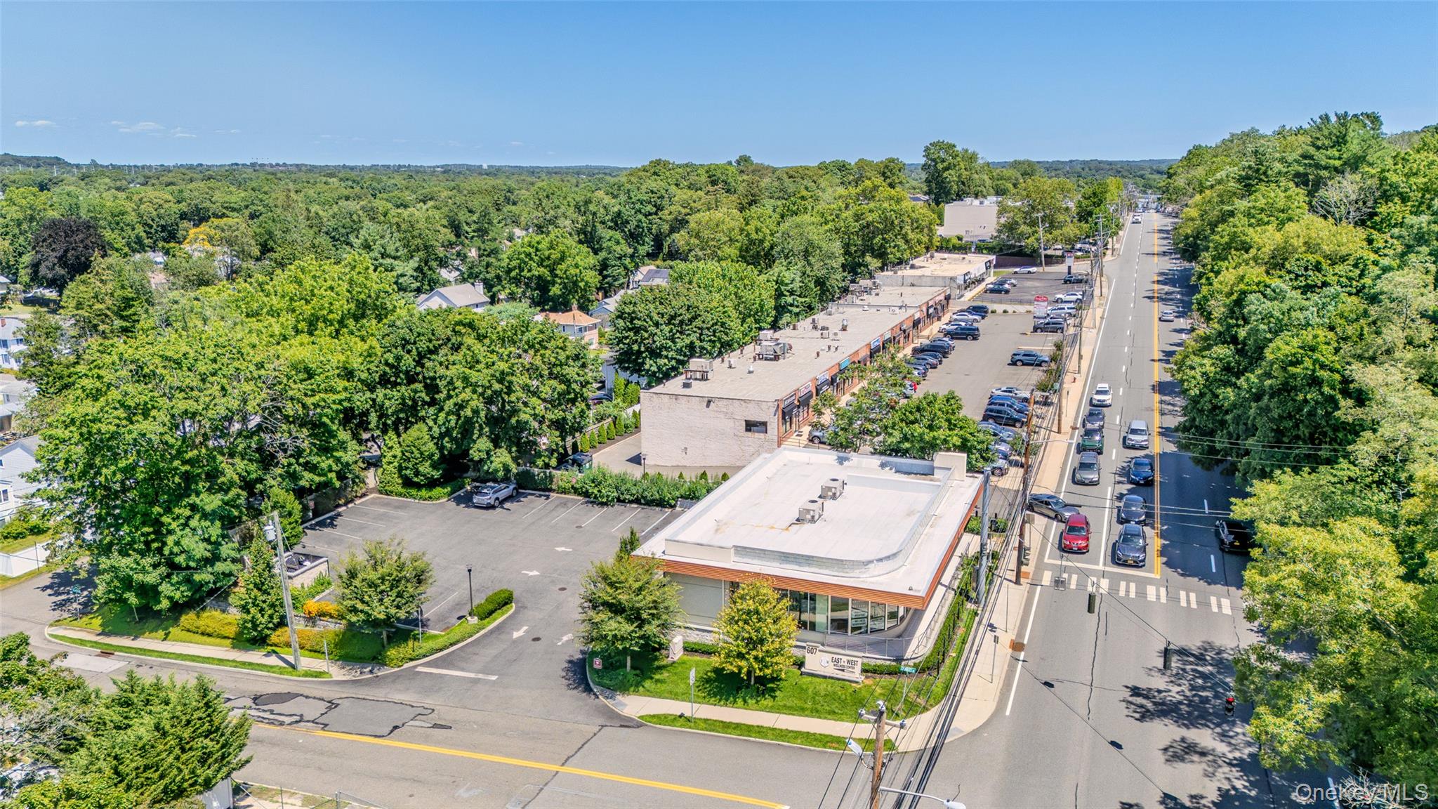607 W Jericho Turnpike – For Rent photo 15