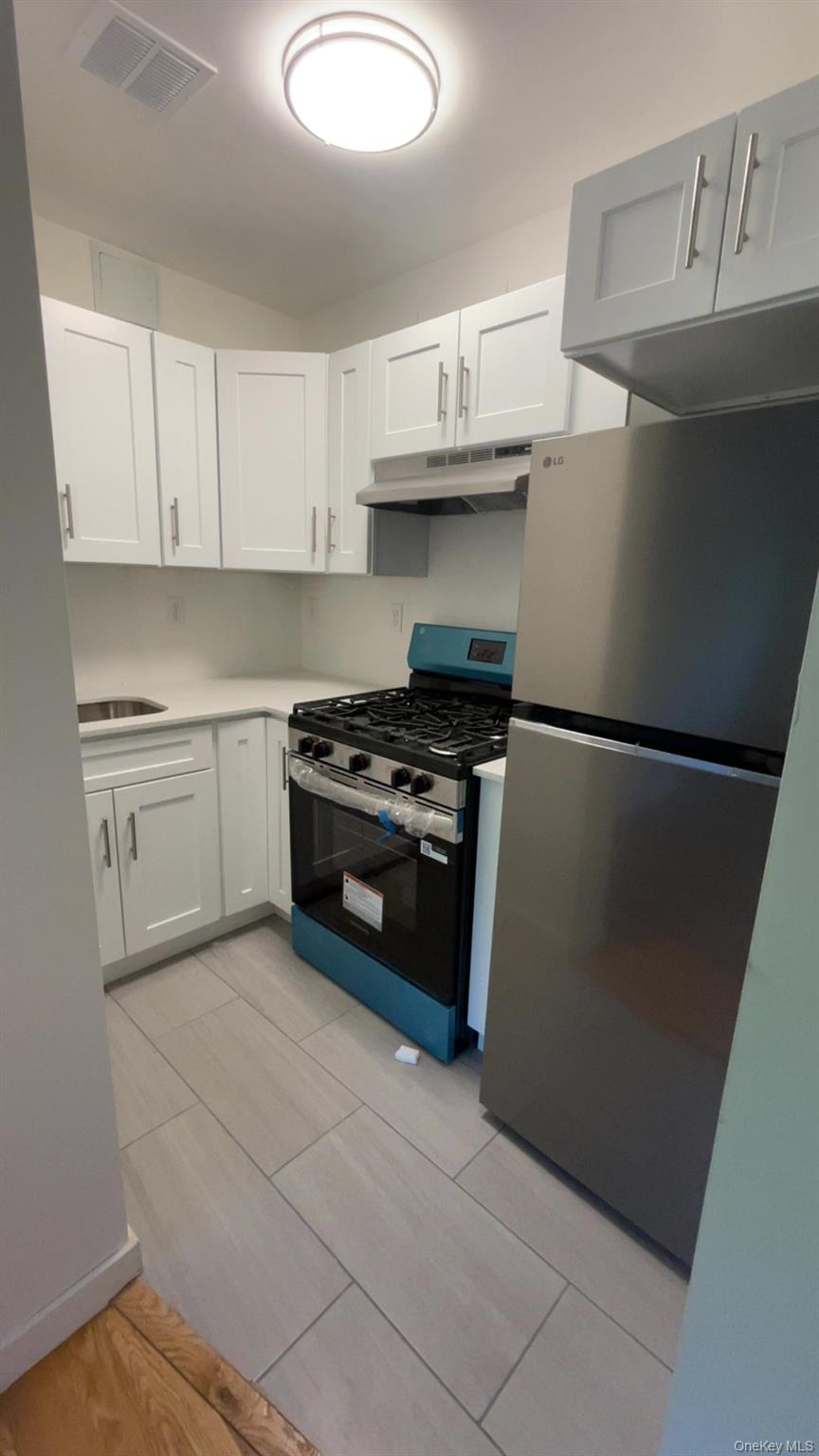 671 Bronx River Road, Unit LG photo 3