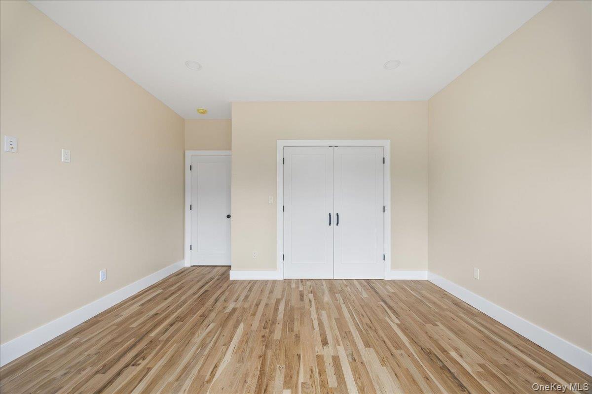 631 N Broadway – For Sale photo 14
