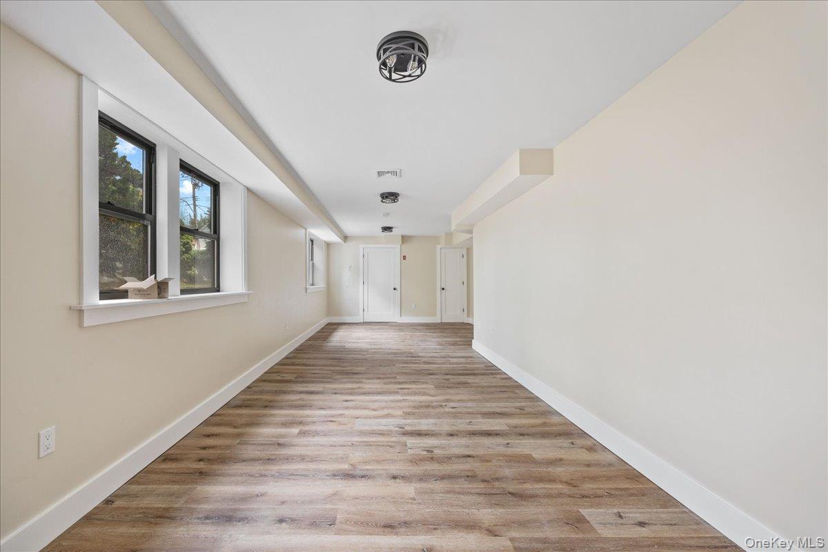 631 N Broadway – For Sale photo 35