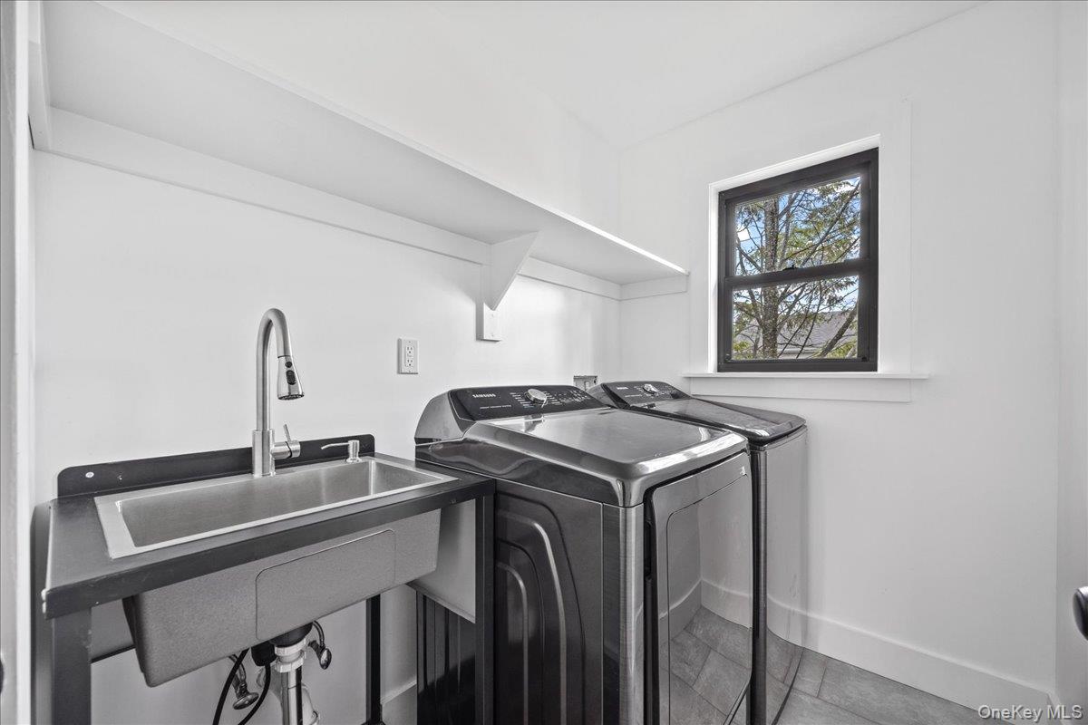 631 N Broadway – For Sale photo 32