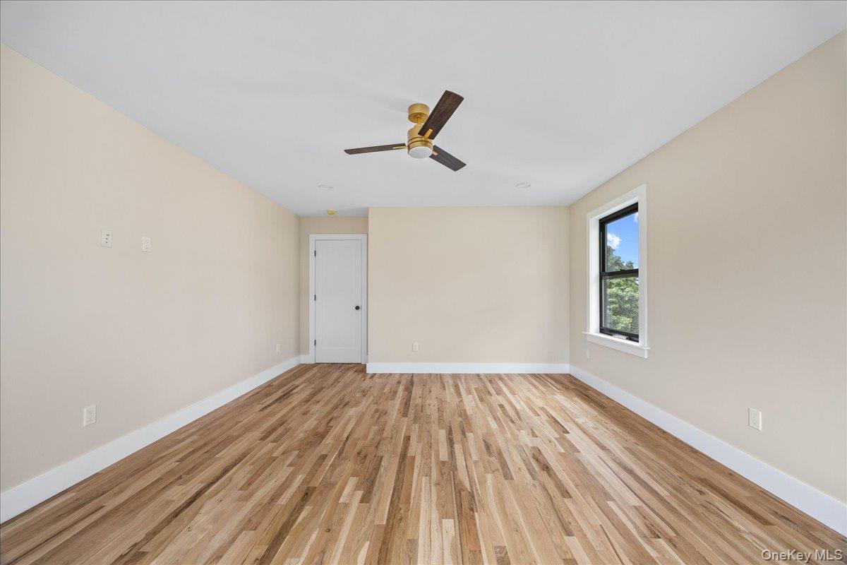 631 N Broadway – For Sale photo 19