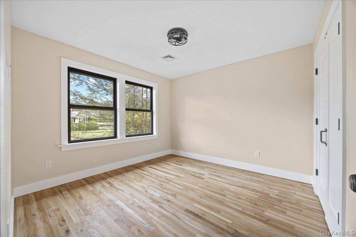 631 N Broadway – For Sale photo 33