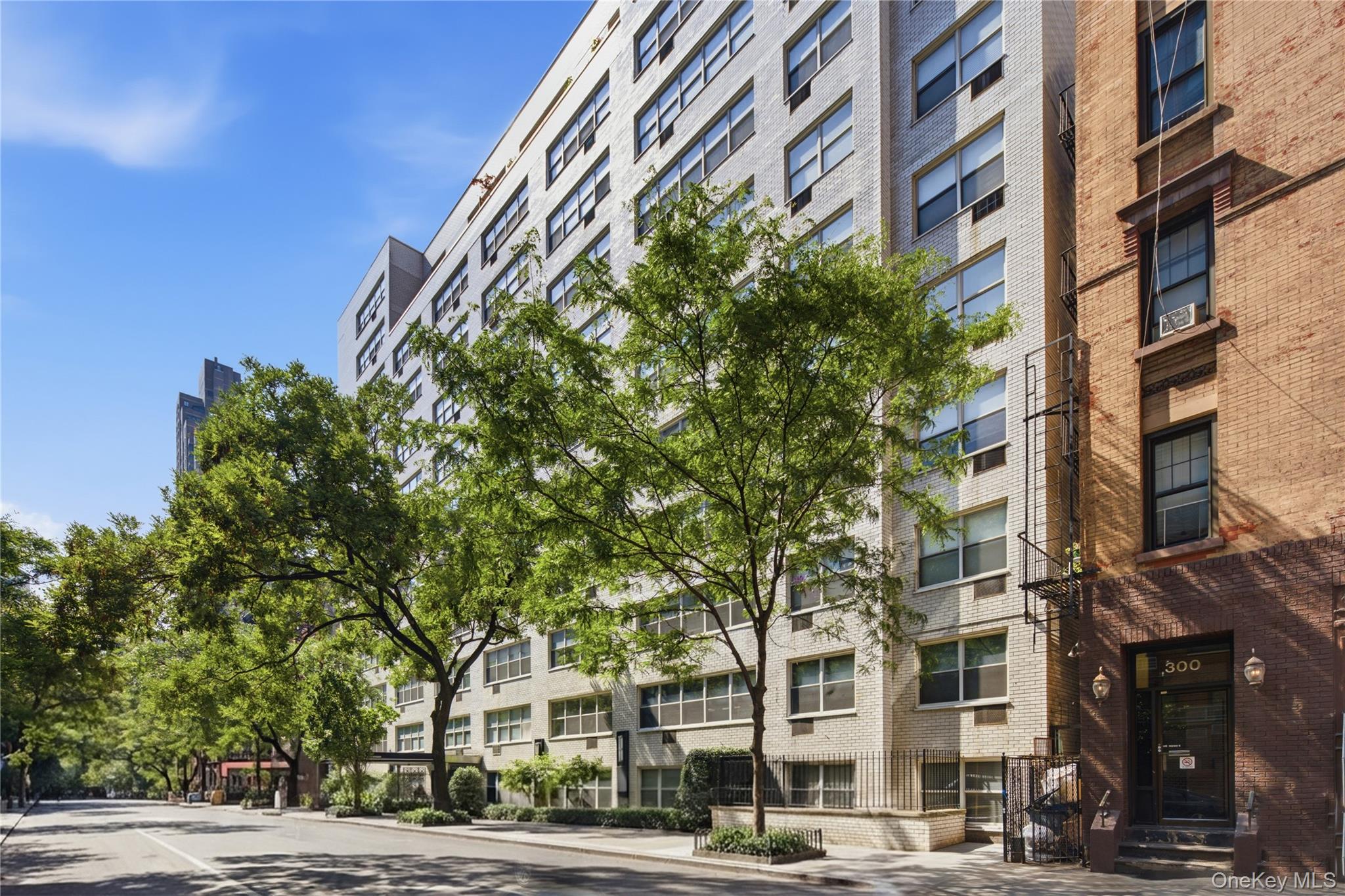 310 E 70th Street, Unit 5C