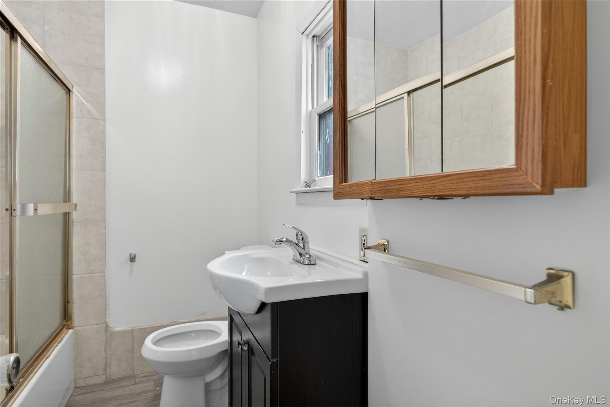 41 Rock Ridge Avenue – For Rent photo 12