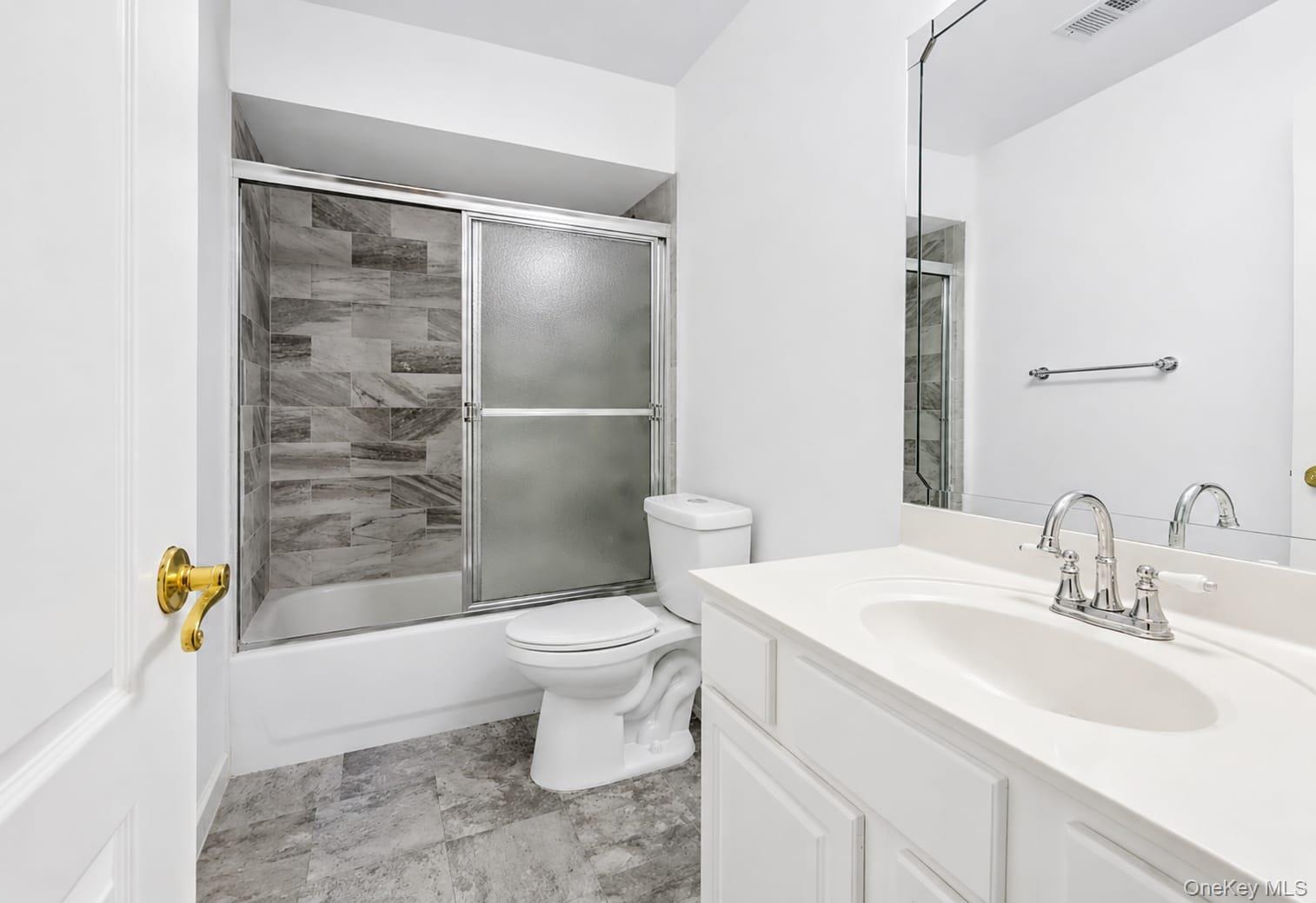 226 Westside Avenue, Unit B photo 13