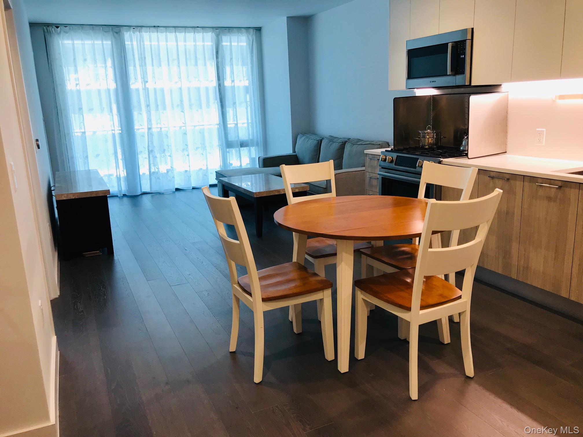 13103 40th Road, Unit 15H photo 4