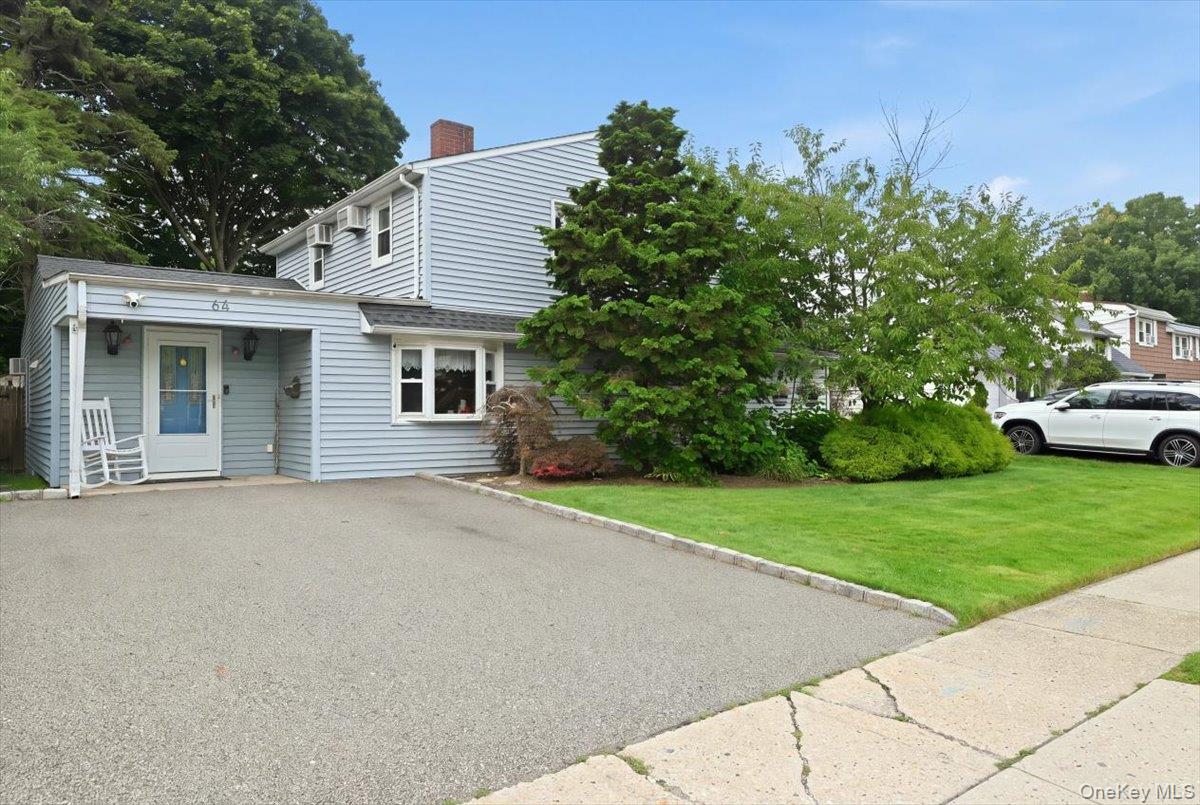64 Bridle Lane – For Sale