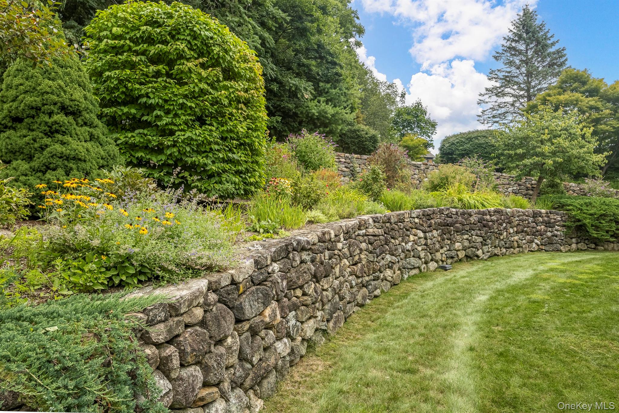 6 Bloomer Road – For Sale photo 5