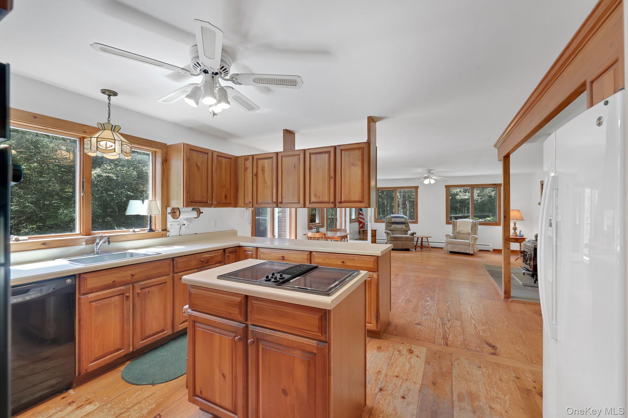 2735 Denning Road – For Sale photo 11