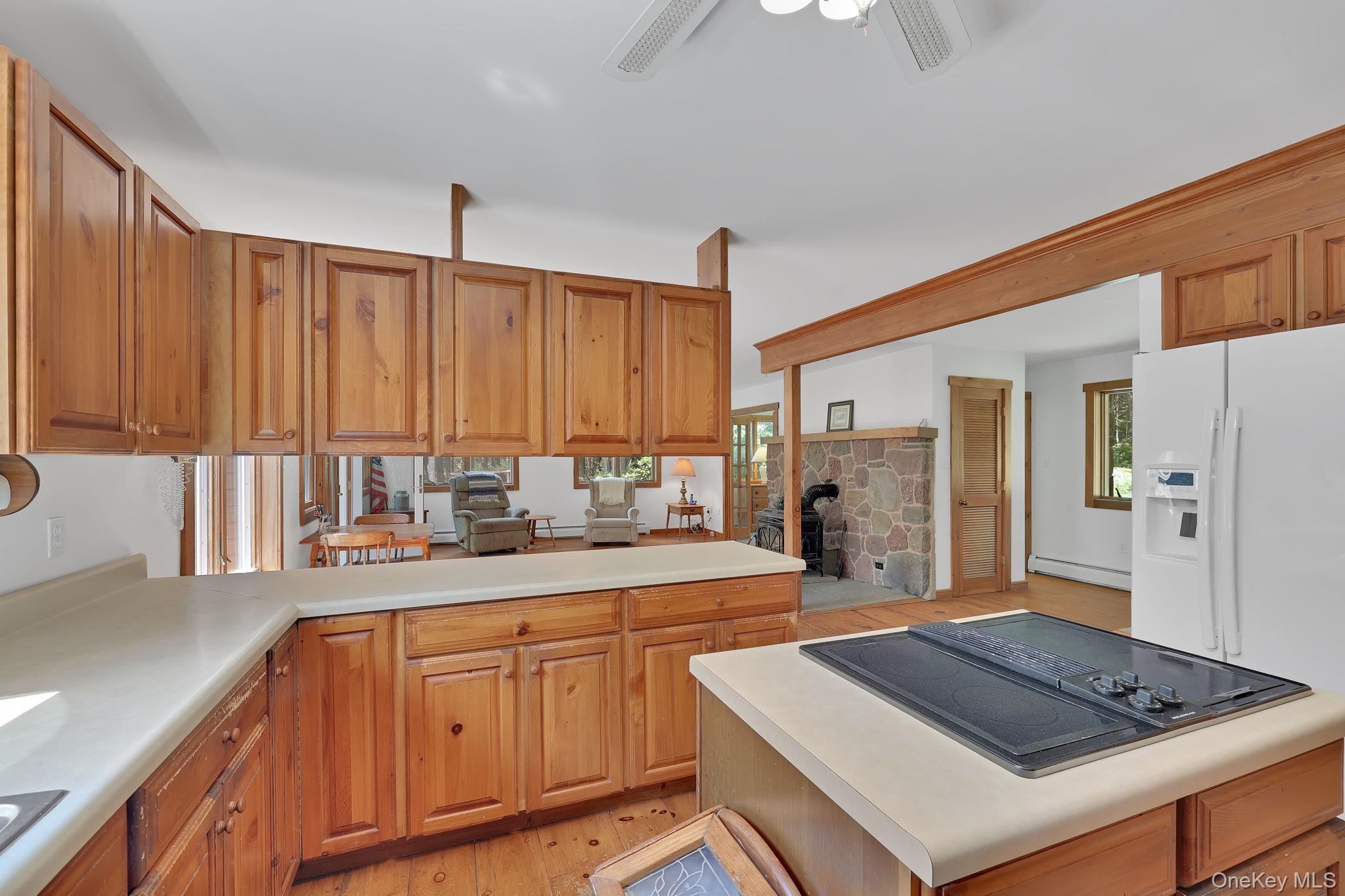 2735 Denning Road – For Sale photo 10