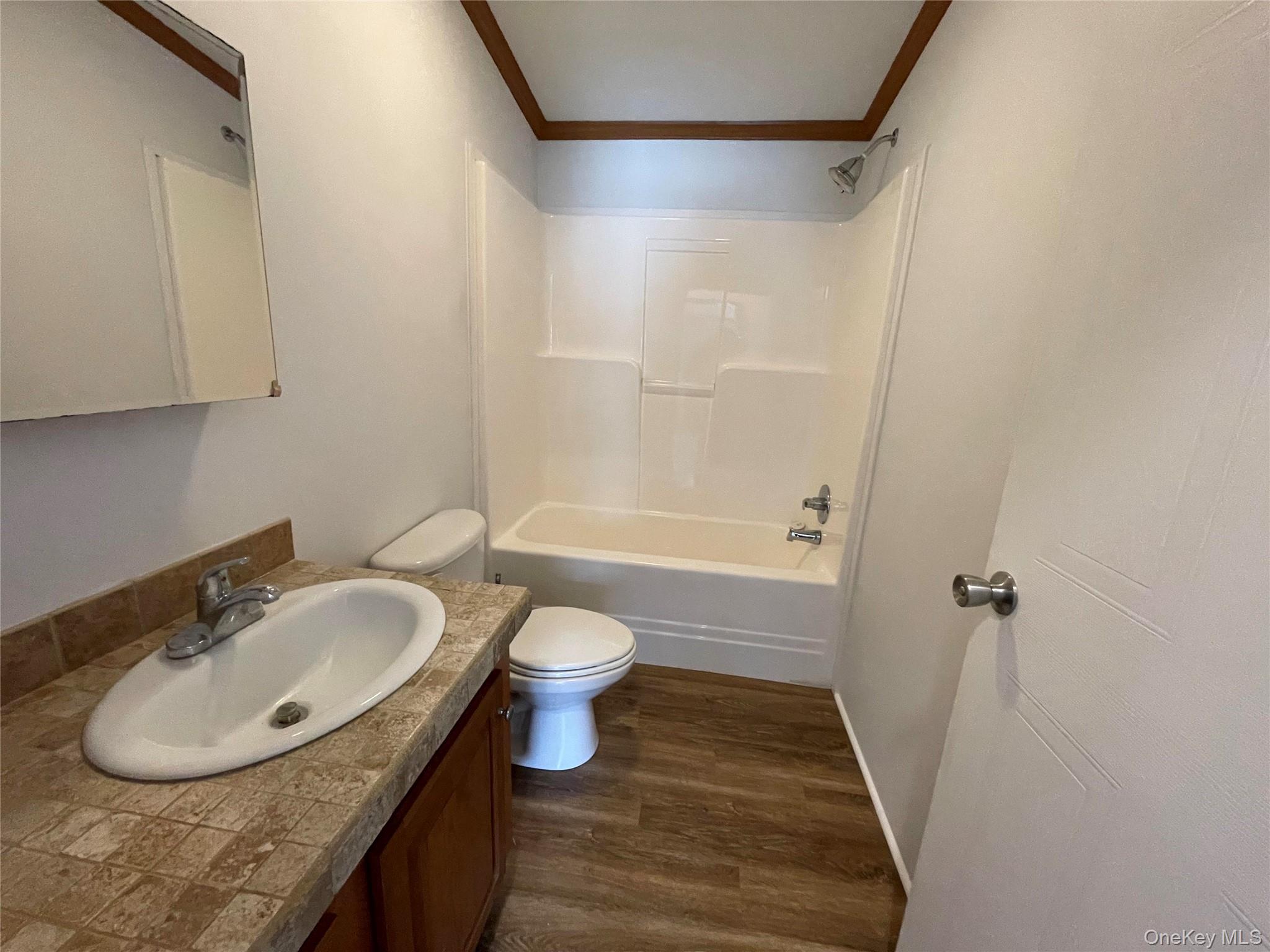 52 Osborne Hill Road, Unit #2 photo 15