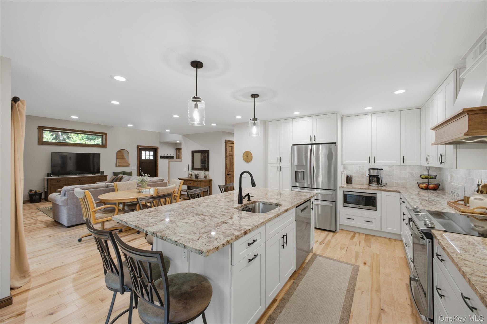 1179 Lake Avenue – For Sale photo 7