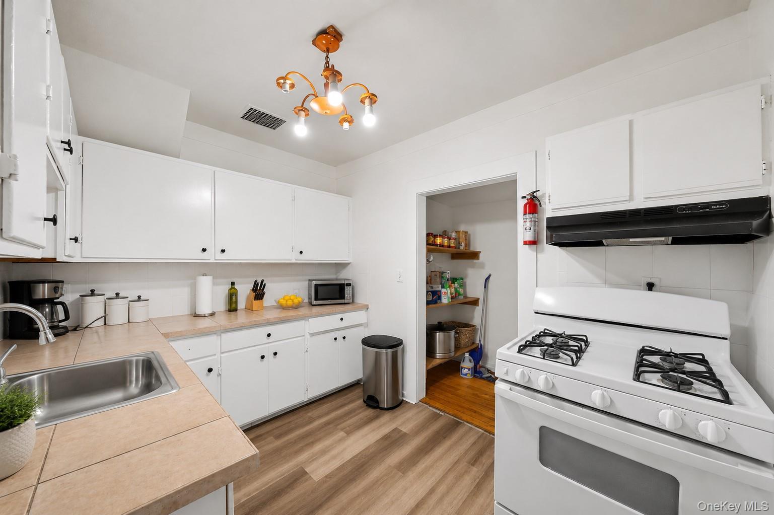 337-339 State Route 17M, Unit 1.5 photo 5