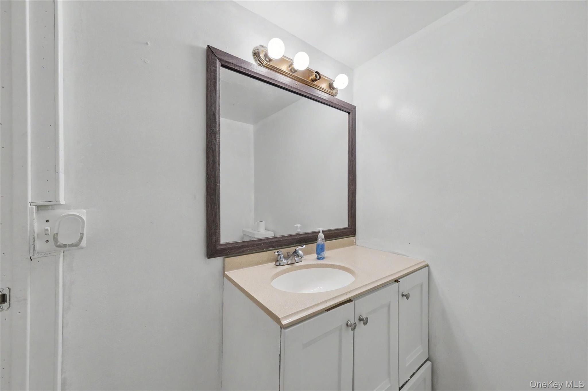 337-339 State Route 17M, Unit 1.5 photo 22