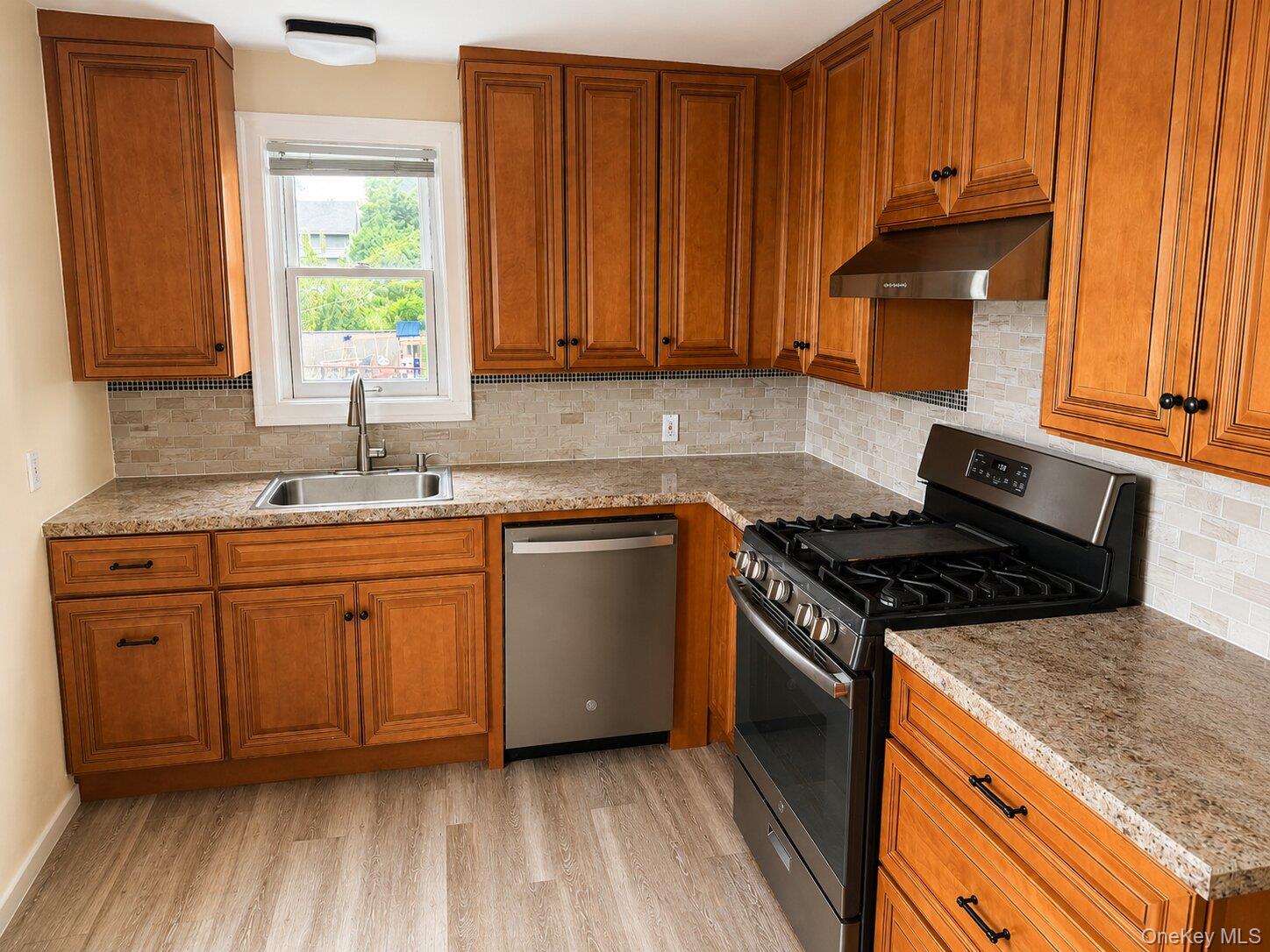 16 Lafayette Street, Unit 2 photo 14