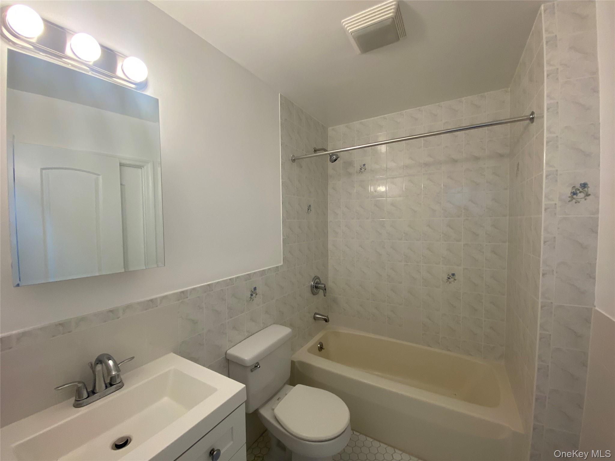 71-27 69th Street – For Sale photo 8