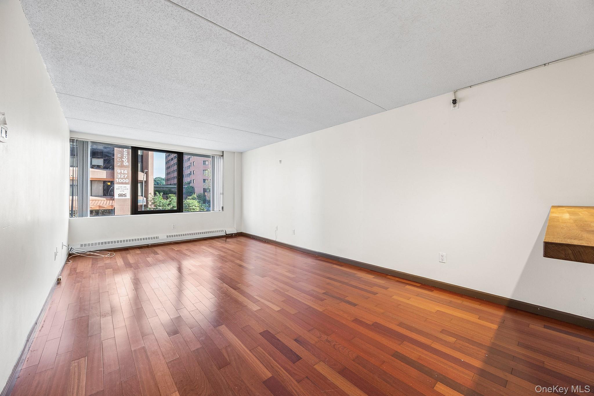 4 Martine Avenue, Unit 120 photo 8
