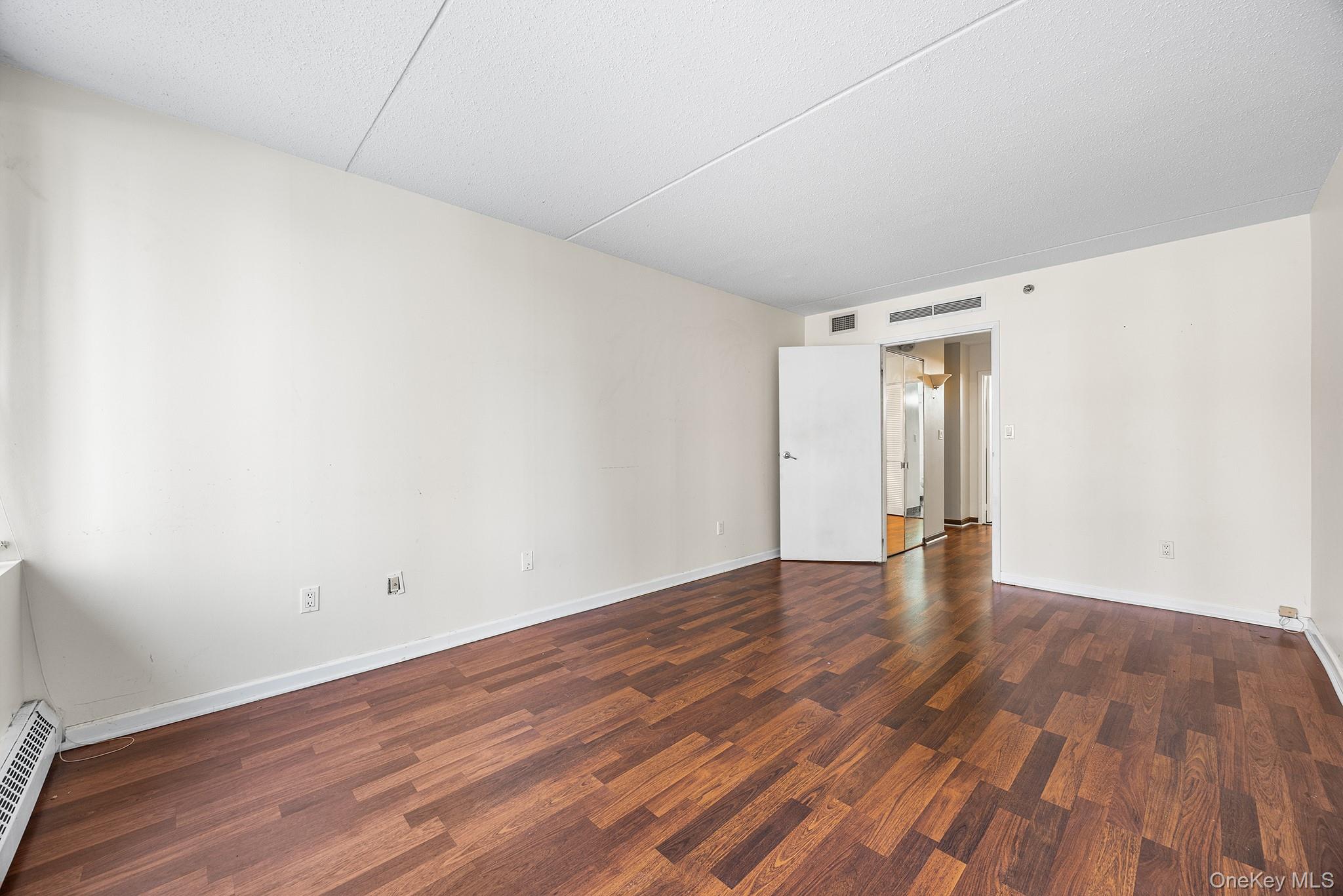 4 Martine Avenue, Unit 120 photo 11