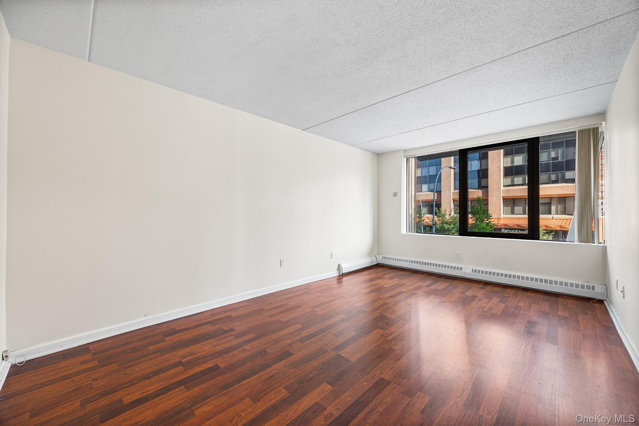 4 Martine Avenue, Unit 120 photo 10