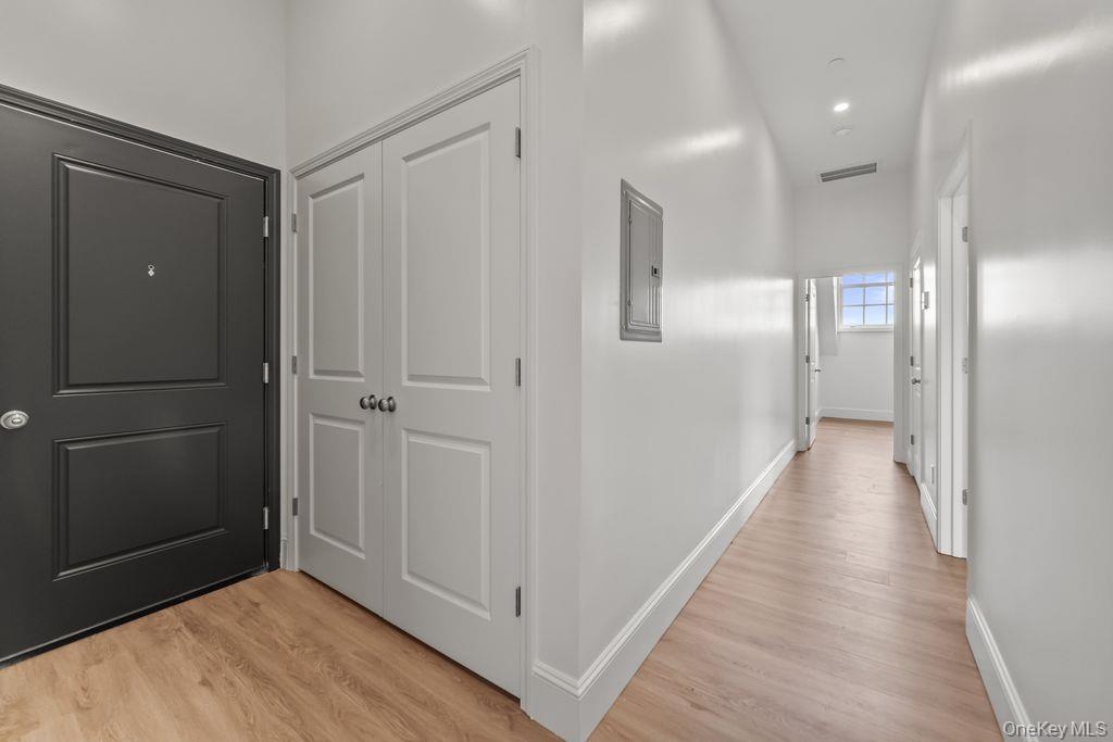 48 North Street, Unit 401 photo 2