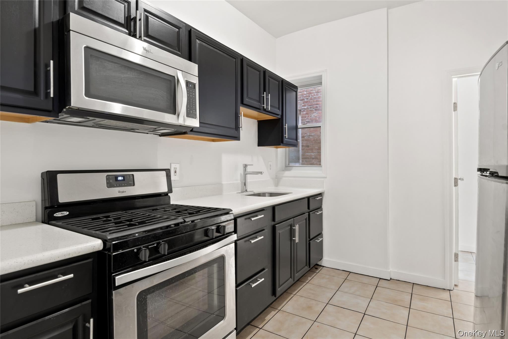 2308 Morris Avenue – For Sale photo 8