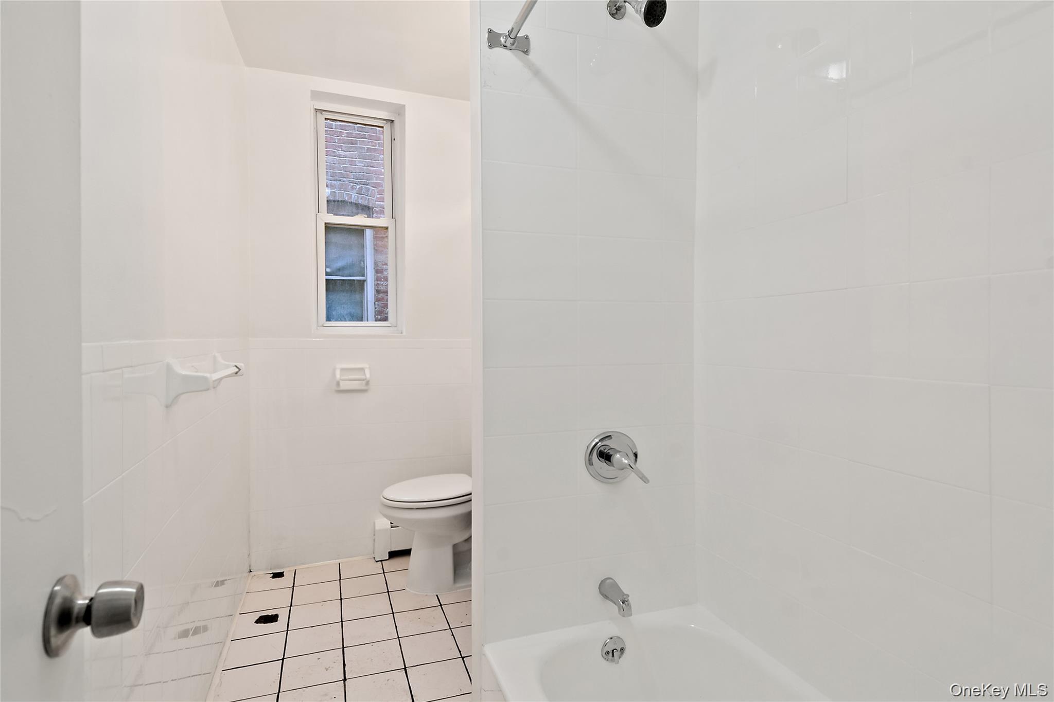 2308 Morris Avenue – For Sale photo 13
