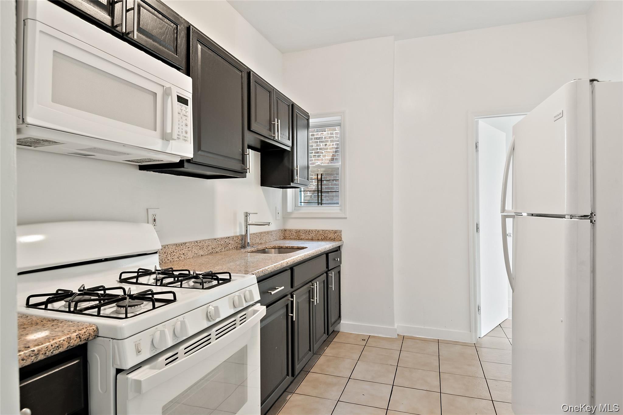 2308 Morris Avenue – For Sale photo 20